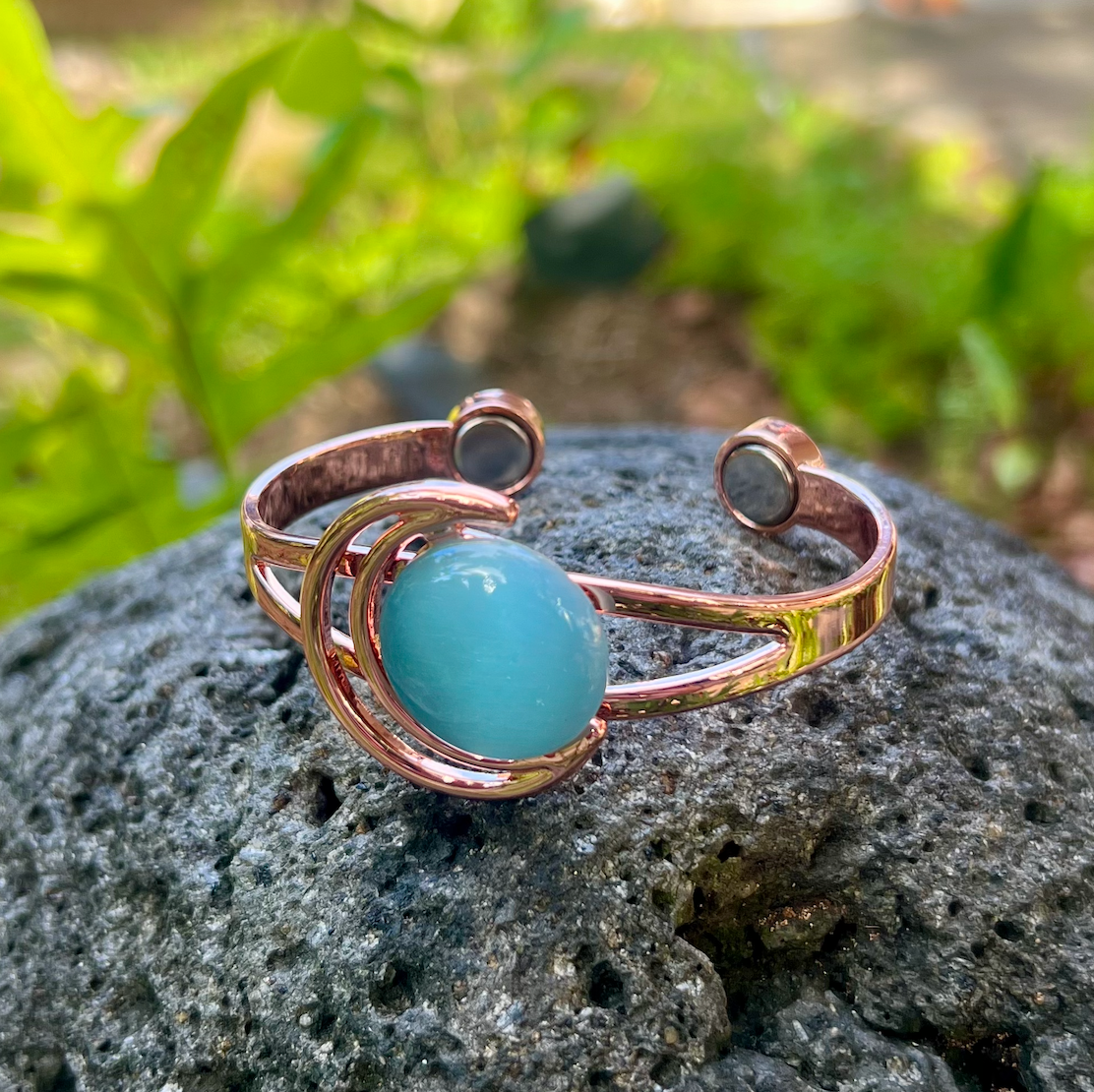 Copper Crescent Gemstone Bangle (Blue)